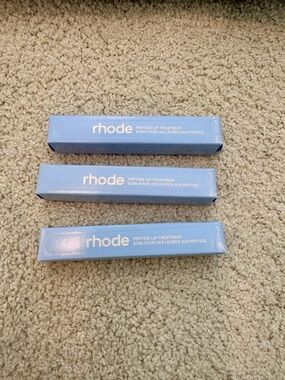 RHODE LE Sugarberry Peptide Lip Treatment Nourishing Glaze, 10ml